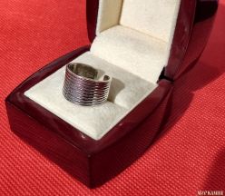  925    : 1100 